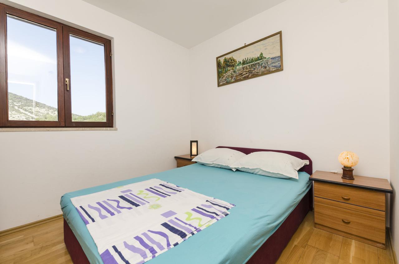 Apartments Ante Vinišće المظهر الخارجي الصورة