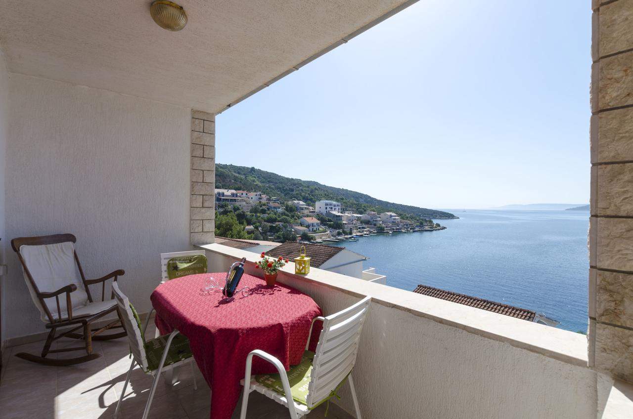 Apartments Ante Vinišće المظهر الخارجي الصورة