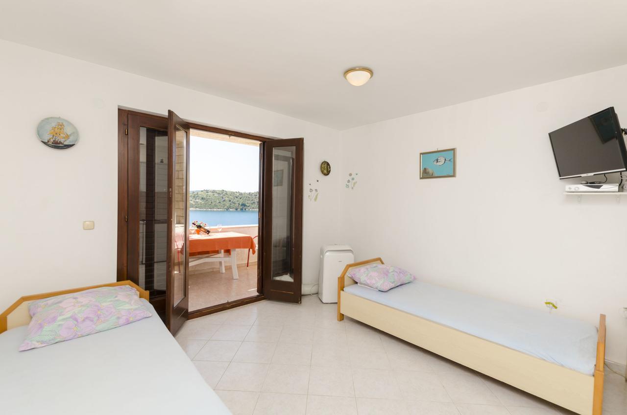 Apartments Ante Vinišće المظهر الخارجي الصورة