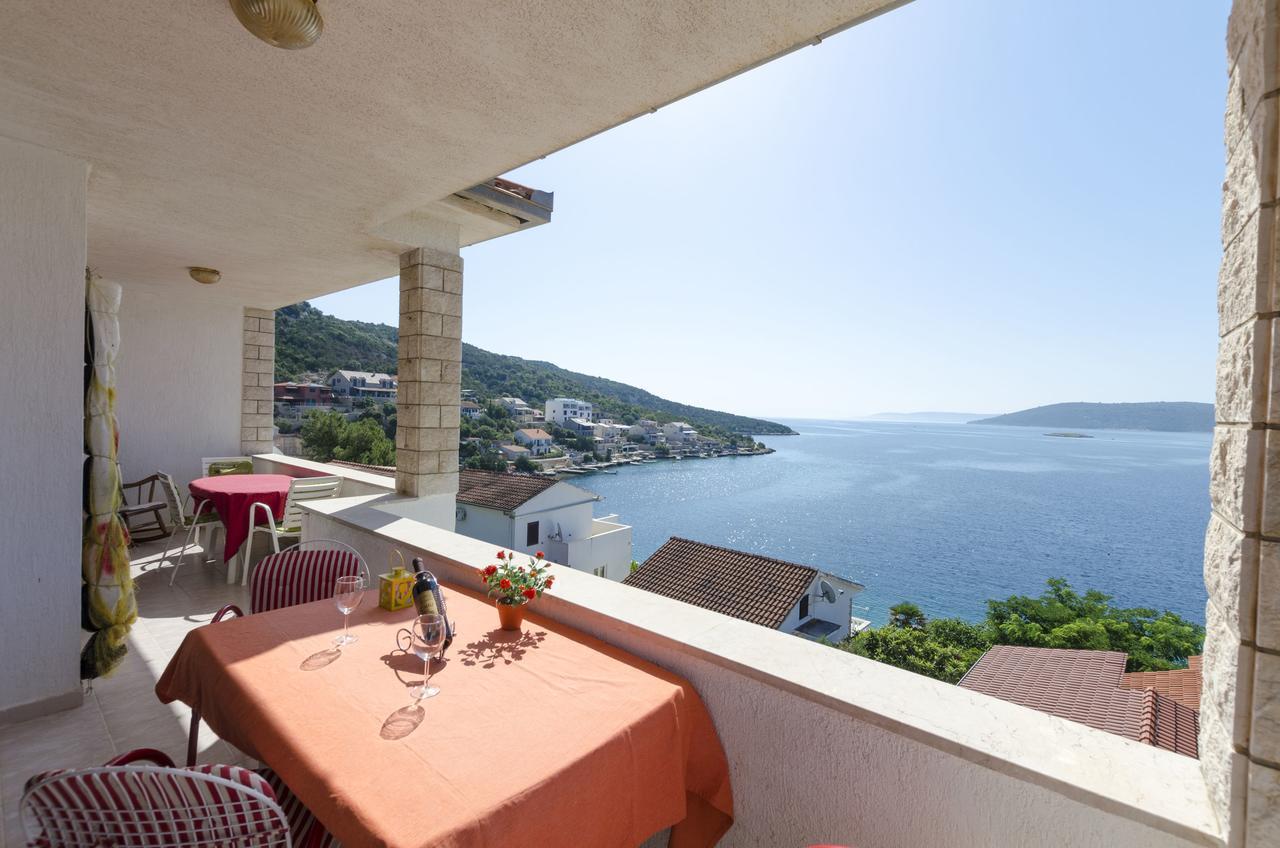 Apartments Ante Vinišće المظهر الخارجي الصورة