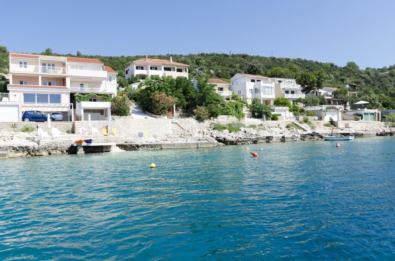 Apartments Ante Vinišće المظهر الخارجي الصورة